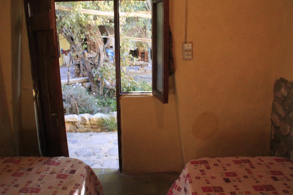 Andino Hostel Tilcara Buitenkant foto