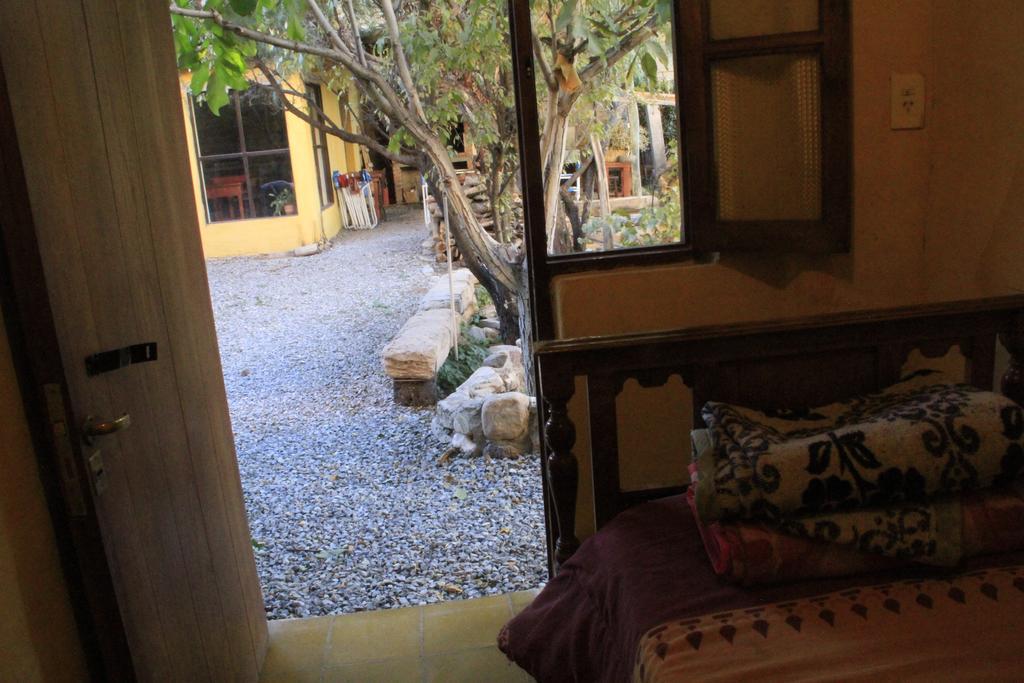 Andino Hostel Tilcara Buitenkant foto