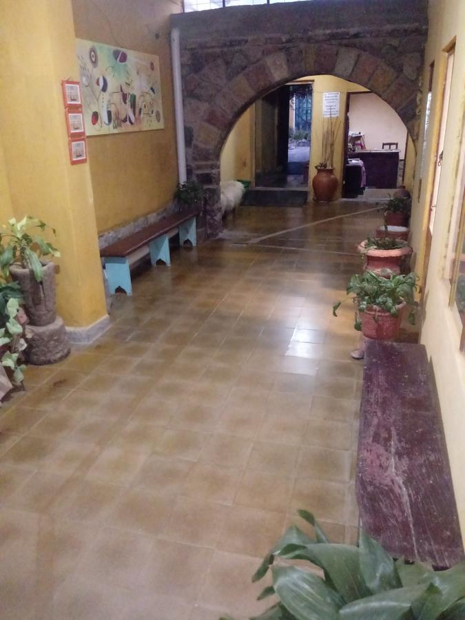 Andino Hostel Tilcara Buitenkant foto