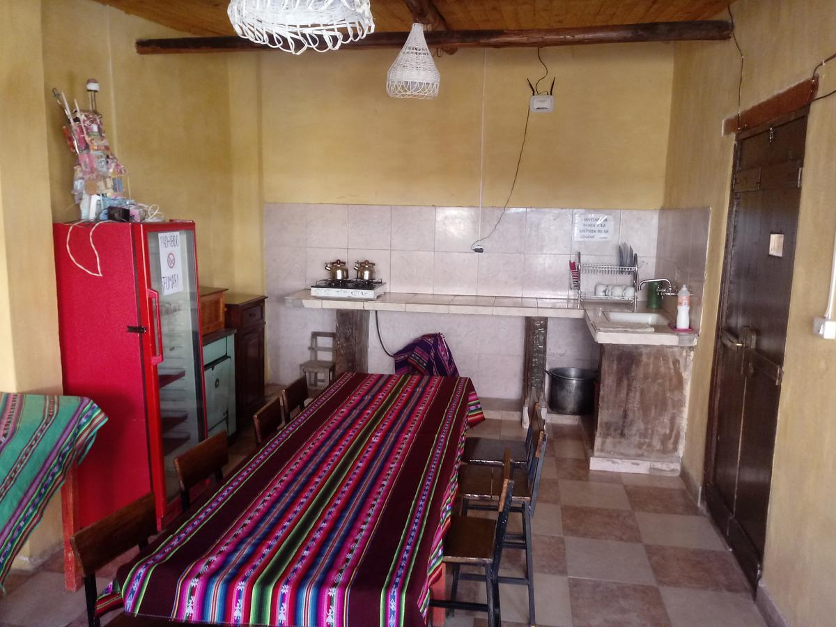 Andino Hostel Tilcara Buitenkant foto